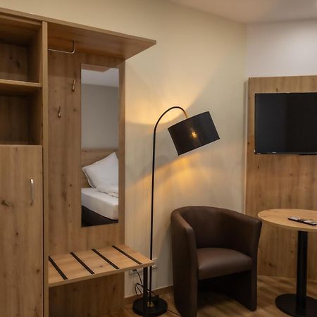 Hln Apartments Am Bahnhof Saarbruecken Ngoại thất bức ảnh